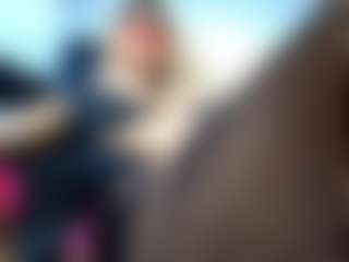 laura-fit's Live Sex Cam Show