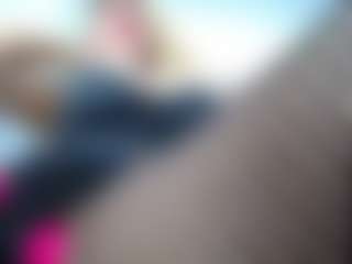 Live cam show with laura-fit - African on Camsoda | colombia