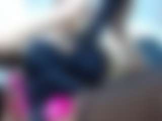 Live cam show with laura-fit - Canadian on Camsoda | colombia