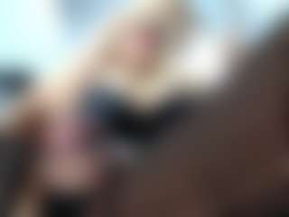 Live cam show with laura-fit - German on Camsoda