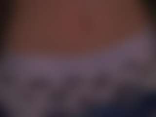 Live cam show with CuteeFoxy - Blue Eyes on Livezox