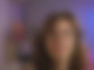 Live cam show with Xonalenei - Kisses on sexylive.show