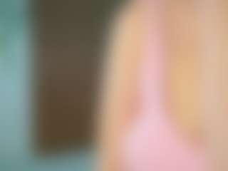 Live cam show with Xonalenei - Flash on Camsoda