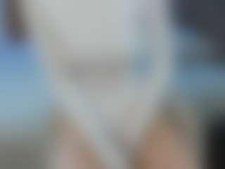 Live cam show with Xonalenei - Teasing on Camsoda