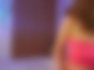 Live cam show with Xonalenei - Moan on Gym Cam Girls