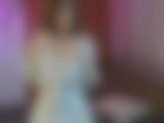 Live cam show with Xonalenei - Kisses on SpankPalCams
