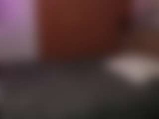Live cam show with Xonalenei - Kisses on Camsoda