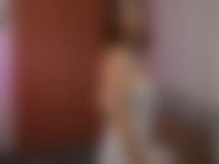 Spettacolo in cam dal vivo con Xonalenei - Teasing su Camsoda