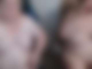 Live cam show with BertieAdeline - Flashing on boobsie.com