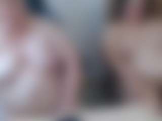 Live cam show with BertieAdeline - Blonde Hair on TottyGirls