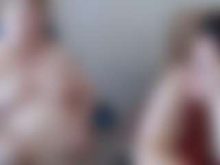 Live cam show with BertieAdeline - Eating Pussy on Camsoda
