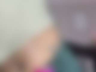 Live cam show with paulineefox - Black on SxyPornLive