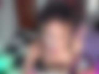 roxxyroxan's Live Sex Cam Show