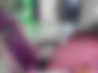 roxxyroxan's Live Sex Cam Show