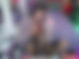 roxxyroxan's Live Sex Cam Show