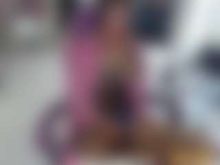 roxxyroxan's Live Sex Cam Show