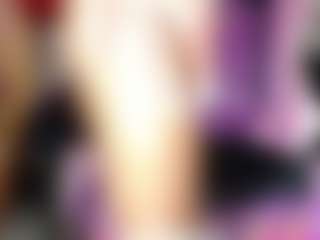 roxxyroxan's Live Sex Cam Show