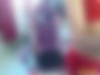 roxxyroxan's Live Sex Cam Show