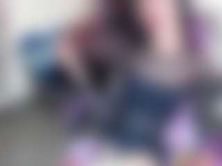 roxxyroxan's Live Sex Cam Show