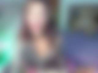 roxxyroxan's Live Sex Cam Show