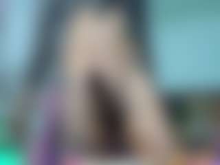 roxxyroxan's Live Sex Cam Show