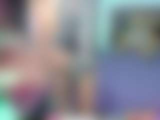 roxxyroxan's Live Sex Cam Show