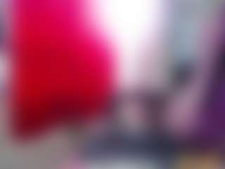 Live cam show with roxxyroxan - Flat Chested on StripNow