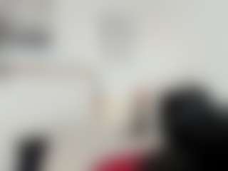 Live cam show with Bellaa-Joness - Submissive on Dolls Live
