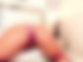 Live cam show with Bellaa-Joness - Tease Black on Camsoda | colombia