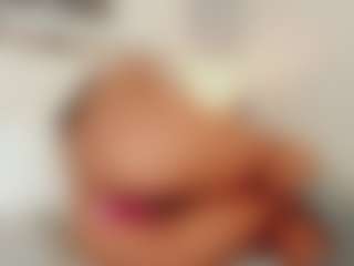 Bellaa-Joness's Live Sex Cam Show