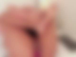 Bellaa-Joness's Live Sex Cam Show