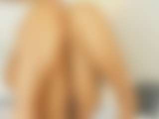 Live cam show with Bellaa-Joness - Strip Black on CamClone | colombia