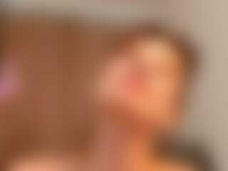 EvelynnBrearley's Live Sex Cam Show