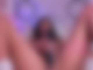 Live cam show with samirose - Ebony Teen (18+) on Camsoda