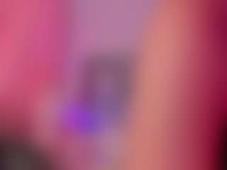 Live cam show with samirose - Colombia on Uber Horny