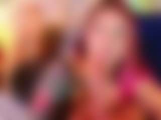 Live cam show with BELLA MUSH - Public Red Hair on Soda Cam