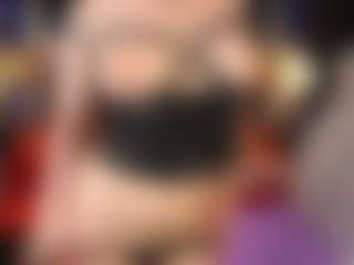 EmilyCandyS's Live Sex Cam Show