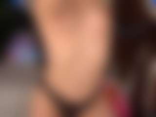 EmilyCandyS's Live Sex Cam Show