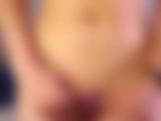Live cam show with Aurora - Asian Mature on Dolls Live