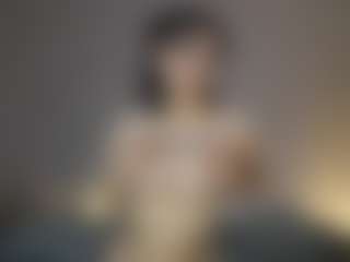 Live cam show with Aurora - Brown Eyes Red Hair on galaxygirlnitro.com