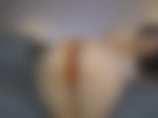Live cam show with Aurora - Bikini on StripNow