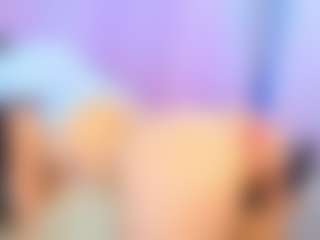 Live cam show with lizzy-kane - Nipple Piercings on Milfs Live