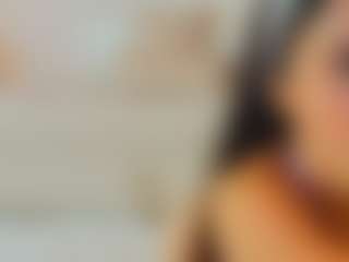 Live cam show with lizzy-kane - Nipple Piercings on CSO-WL