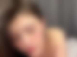 LaunaKaman's Live Sex Cam Show