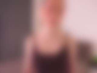 Live cam show with LonnaBader - Ice on CamSodaAdn
