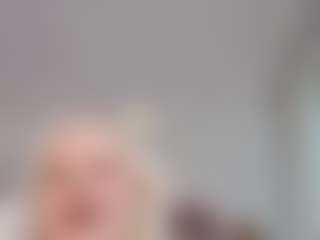 mia-wave's Live Sex Cam Show