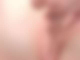 Live cam show with mia-wave - Facial on sexylive.show