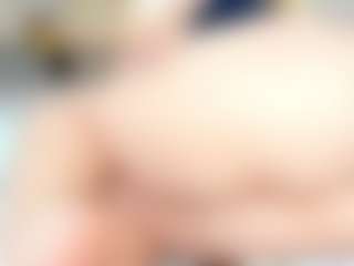 Live cam show with rousse-millers - Blue Eyes on friskycurves.com