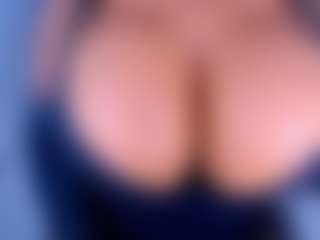 ruby-gracce's Live Sex Cam Show