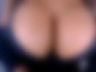 ruby-gracce's Live Sex Cam Show